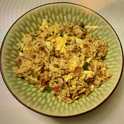 Riso saltato con curry con manzo e verdure - 49b